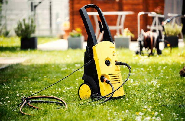 Professional Pressure Washing Services in Encinal, TX